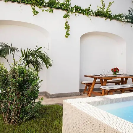 Jacaranda House شقة