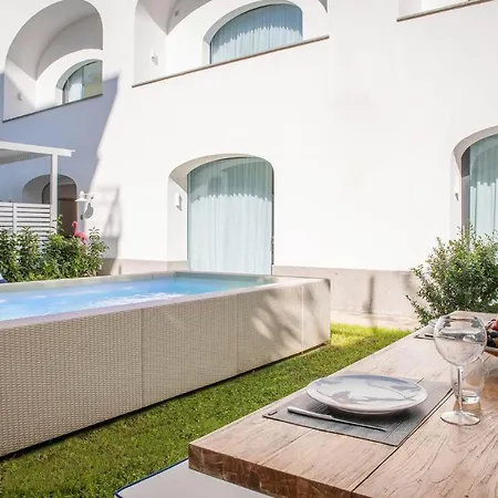 Jacaranda House شقة