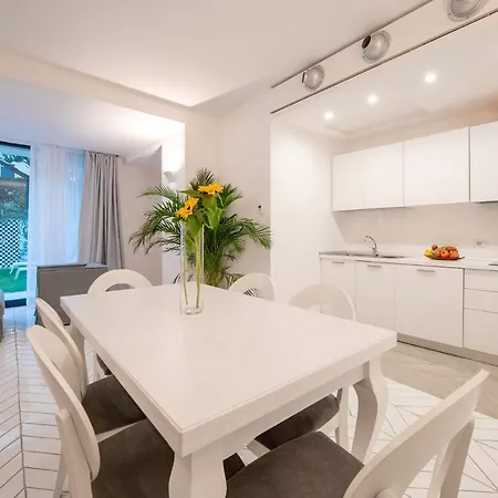 شقة Jacaranda House *